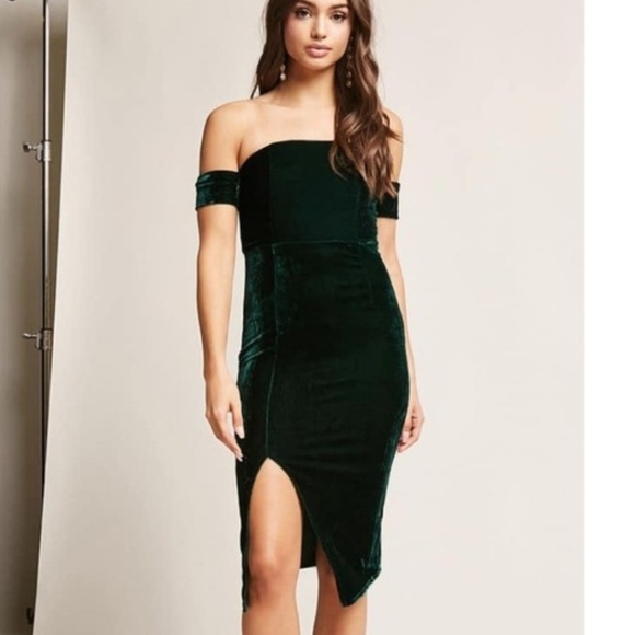 L'ATISTE Dresses & Skirts - COPY - L'Atiste Green Velvet Holiday Dress